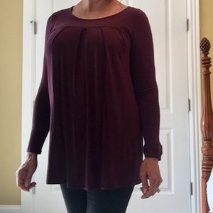 Magic Fit BLACK pleated front tunic top